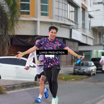 Runner Photo 7991495