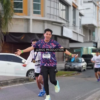 Runner Photo 7991496