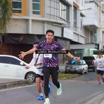 Runner Photo 7991501