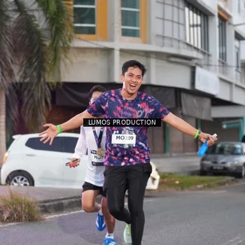 Runner Photo 7991503