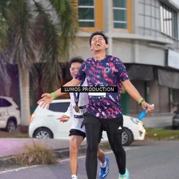 Runner Photo 7991511