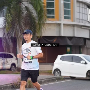 Runner Photo 7991542