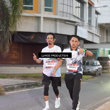 Runner Photo 7991575