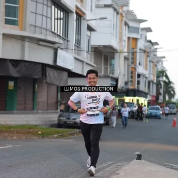 Runner Photo 7991640