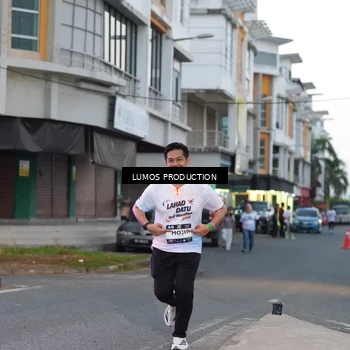Runner Photo 7991647