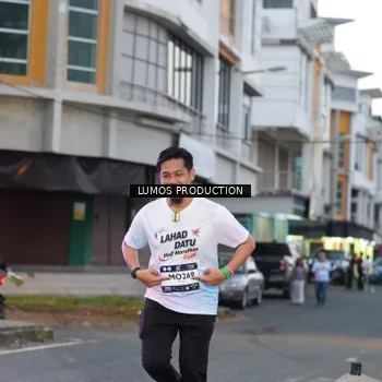 Runner Photo 7991653
