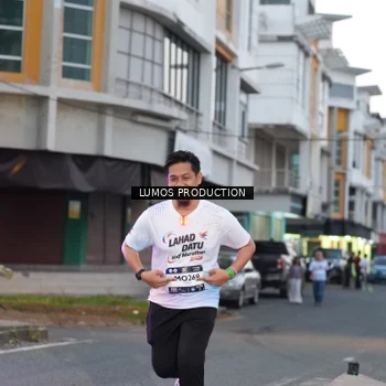 Runner Photo 7991654