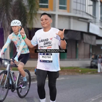 Runner Photo 7991678