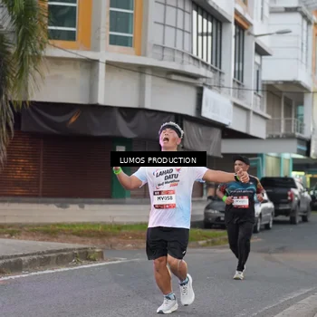 Runner Photo 7991698