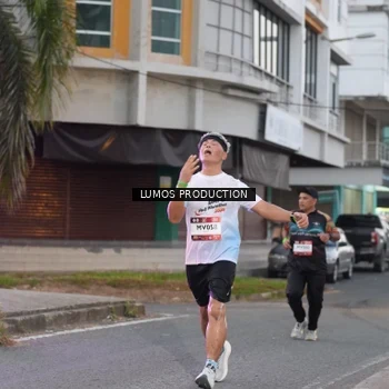 Runner Photo 7991700