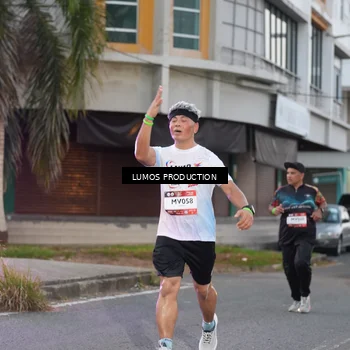 Runner Photo 7991701
