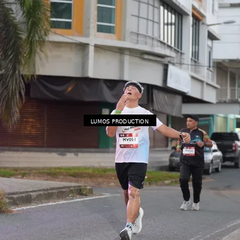 Runner Photo 7991702