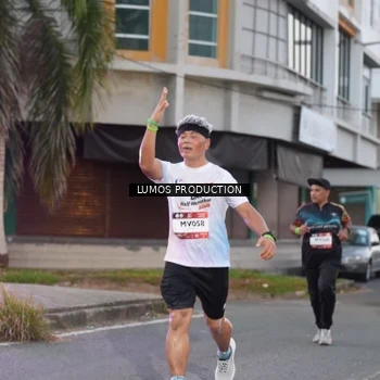 Runner Photo 7991704