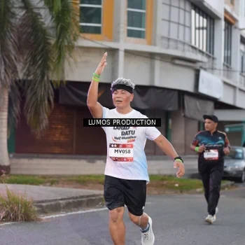 Runner Photo 7991705