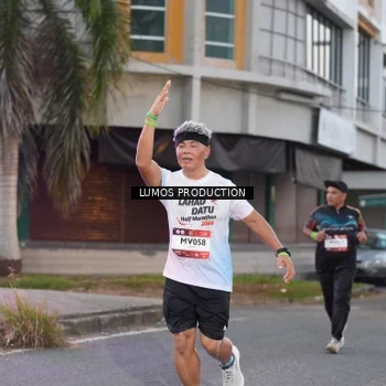 Runner Photo 7991710