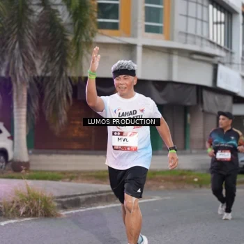 Runner Photo 7991722