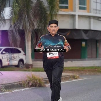 Runner Photo 7991737