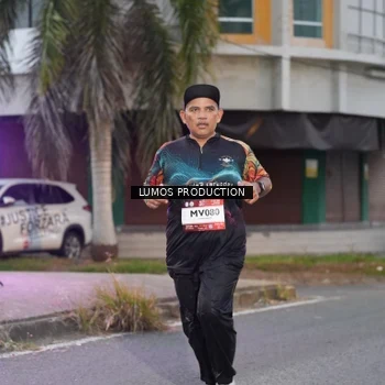 Runner Photo 7991740