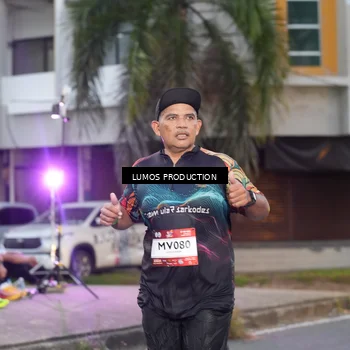 Runner Photo 7991758