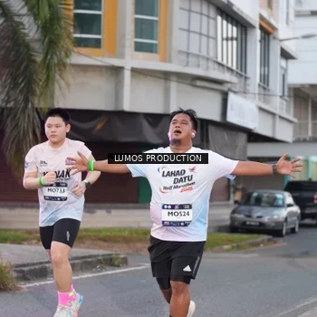 Runner Photo 7991786