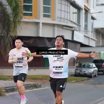 Runner Photo 7991794