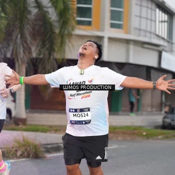 Runner Photo 7991800