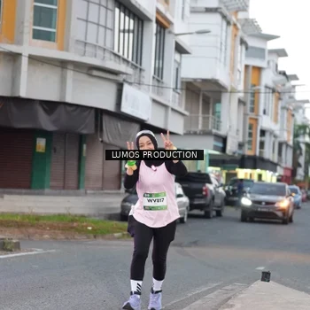 Runner Photo 7991810