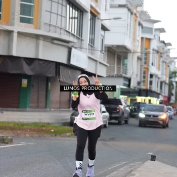 Runner Photo 7991811