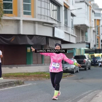 Runner Photo 7991844