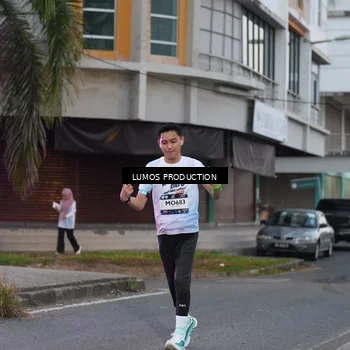 Runner Photo 7991923