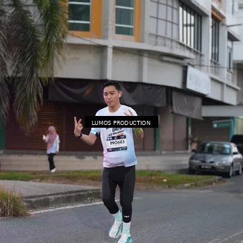 Runner Photo 7991938