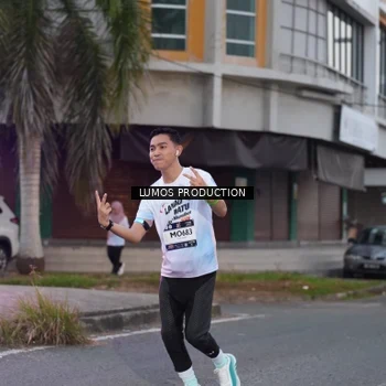 Runner Photo 7991940