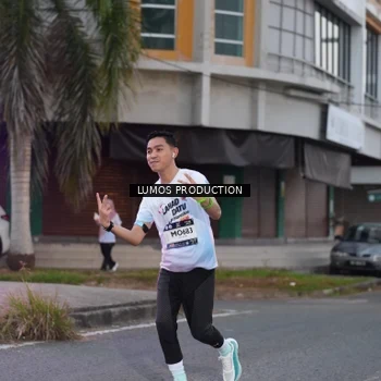 Runner Photo 7991942