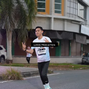 Runner Photo 7991943