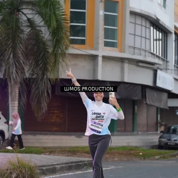 Runner Photo 7991953