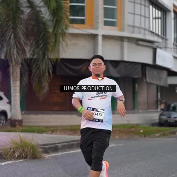 Runner Photo 7992023