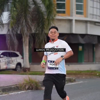 Runner Photo 7992027
