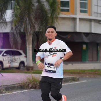 Runner Photo 7992030