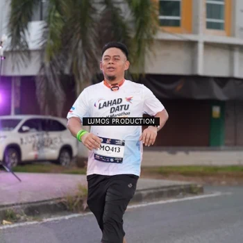 Runner Photo 7992036