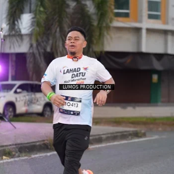 Runner Photo 7992039