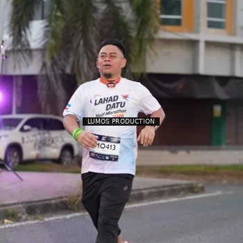 Runner Photo 7992047