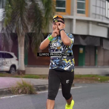Runner Photo 7992071