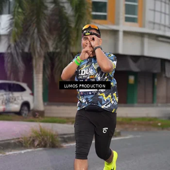 Runner Photo 7992073