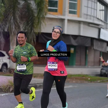Runner Photo 7992077