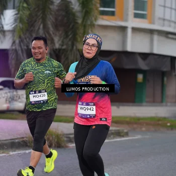 Runner Photo 7992082