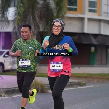 Runner Photo 7992086