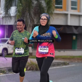 Runner Photo 7992087