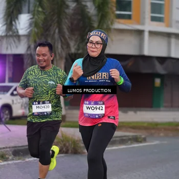 Runner Photo 7992088
