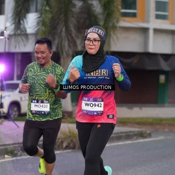Runner Photo 7992090