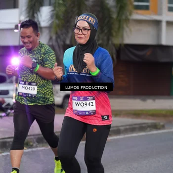 Runner Photo 7992102